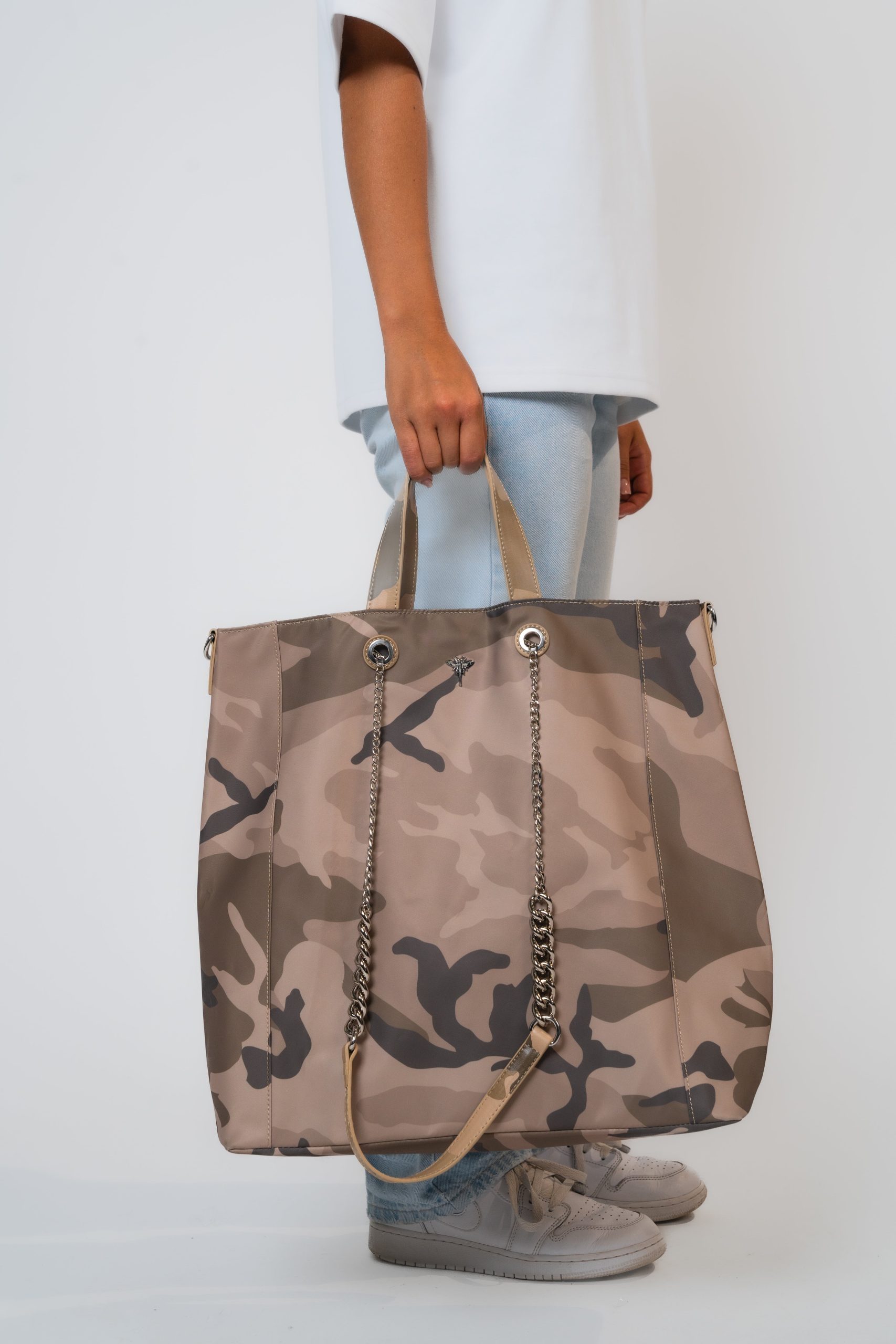 Stuff Maker – Tote Bag mit Label-Detail Zu verkaufen
