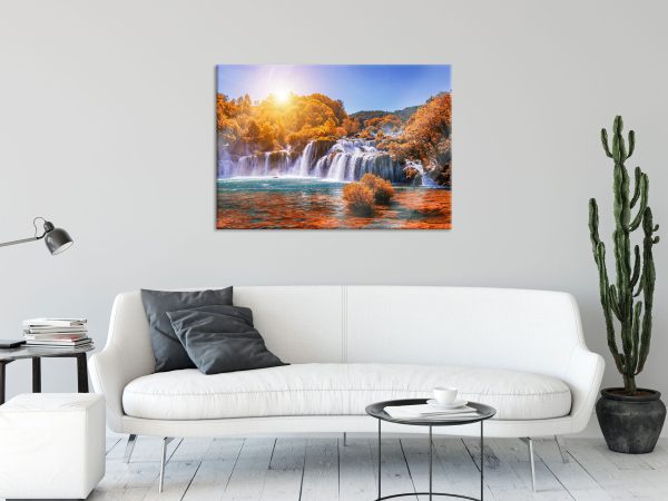 Wasserfälle im Herbst bei Sonnenuntergang, Glasbild Im Angebot – Bild 2